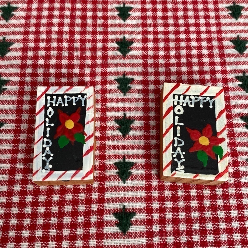 2 VINTAGE MINIATURE HAPPY HOLIDAYS POINSETTIA SIGNS